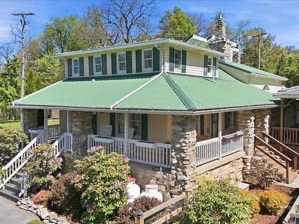 216 AUGHWICK ROAD, MCCONNELLSBURG, PA 17233