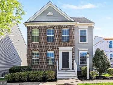 1004 ASHWORTH STREET, MOUNT JOY, PA 17552
