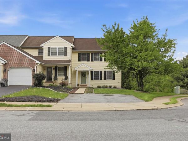 44 HIGHLAND COURT, REINHOLDS, PA 17569