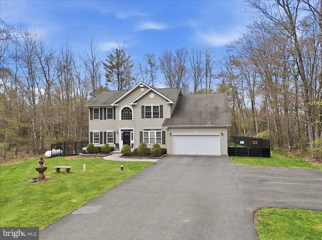 181 CRANBERRY DRIVE, BLAKESLEE, PA 18610