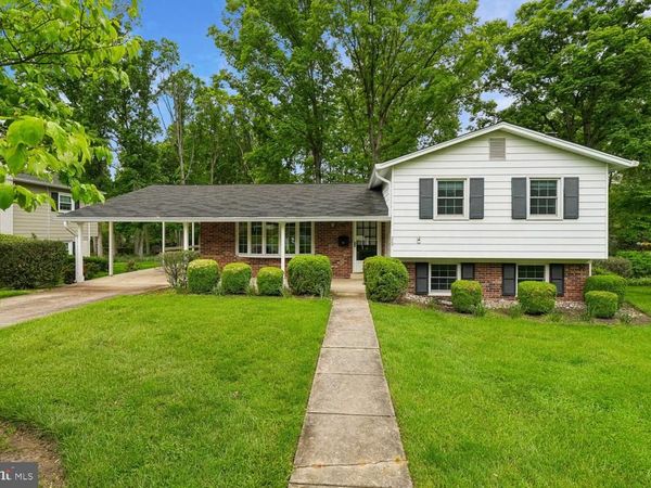205 TULIP DRIVE, GAITHERSBURG, MD 20877
