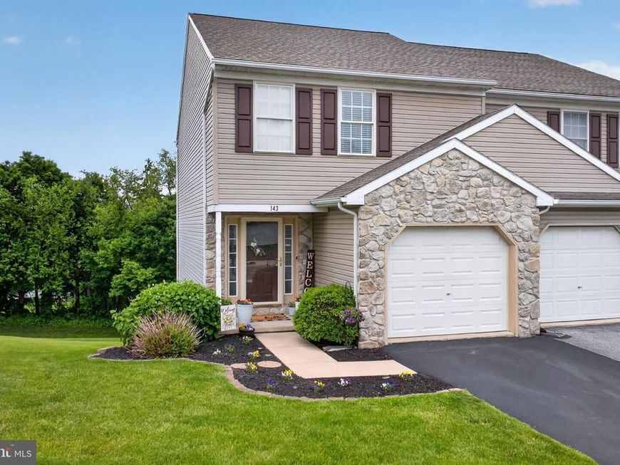 143 Acorn Lane, Mountville, PA 17554 Main Photo