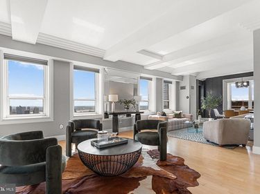 1425 LOCUST STREET, Unit 32A, PHILADELPHIA, PA 19102