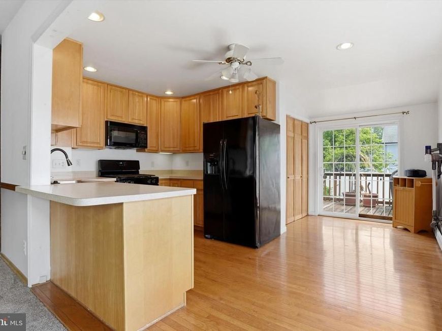 4621 Linden Avenue, Philadelphia, PA 19114 Main Photo