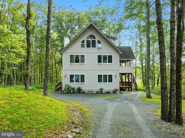 BUCKBOARD LANE, LORDS VALLEY, PA 18428
