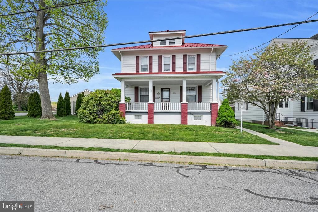 316 W Independence Street, Orwigsburg, PA 17961 Main Photo