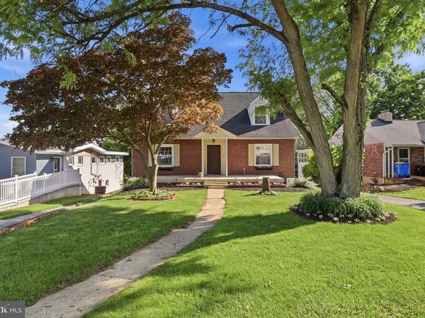 2006 S QUEEN STREET, YORK, PA 17403