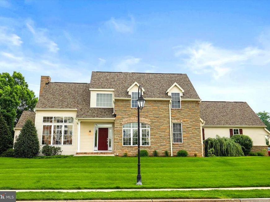 1101 Turnberry Lane, York, PA 17403 Main Photo