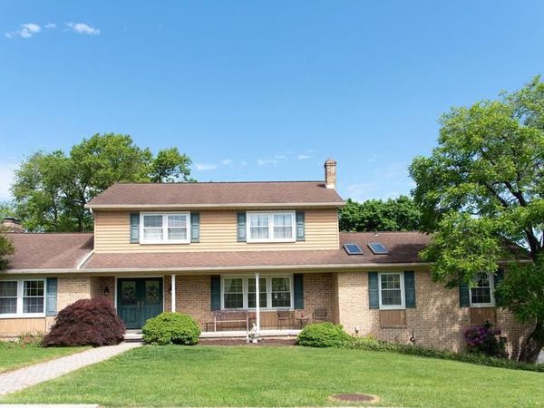 100 ALBRIGHT DRIVE, HANOVER, PA 17331