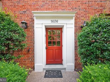 1626 W ABINGDON DRIVE W, Unit 302, ALEXANDRIA, VA 22314