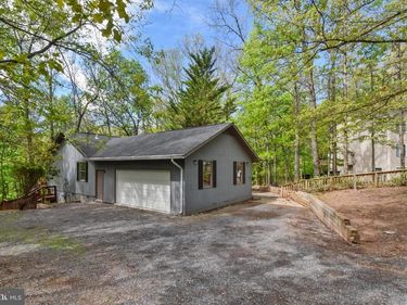 102 NORTHWOOD CIRCLE, CROSS JUNCTION, VA 22625