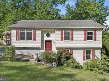 902 ENFIELD DRIVE, WINCHESTER, VA 22602