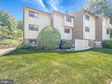 2674 GLENGYLE DRIVE, Unit 53, VIENNA, VA 22181