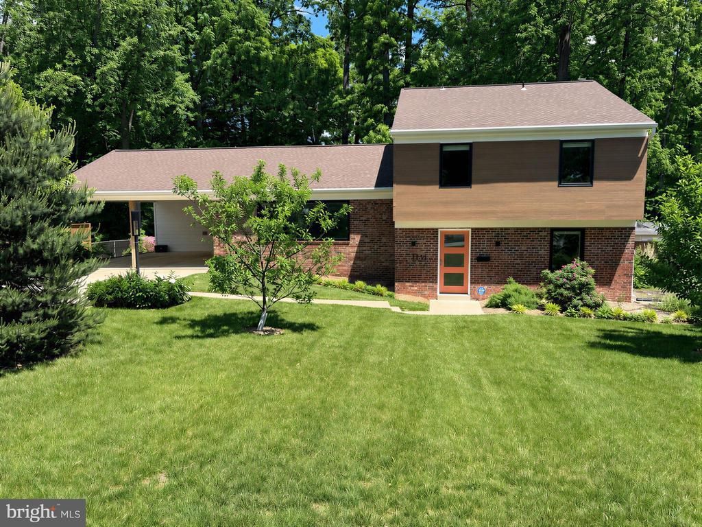 6131 Sherborn Lane, Springfield, VA 22152 Main Photo