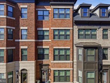 213 MARKET SQUARE NW, Unit 19, VIENNA, VA 22180