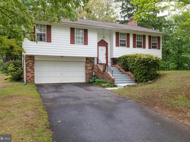 10535 BREVITY DRIVE, GREAT FALLS, VA 22066