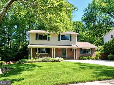 4945 GAINSBOROUGH DRIVE, FAIRFAX, VA 22032
