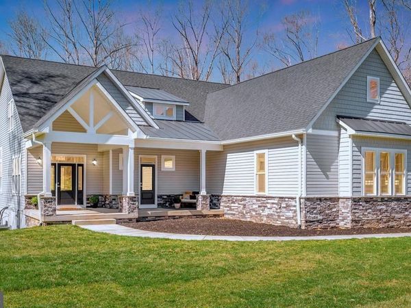 2 OLD HOUSE ROAD, BUMPASS, VA 23024