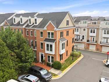 402 HAUPT SQUARE SE, LEESBURG, VA 20175