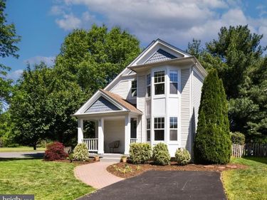 1 GLENGYLE LANE, STERLING, VA 20165