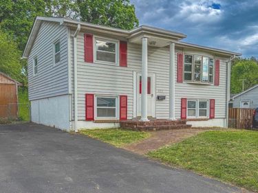 4413 KENWOOD DRIVE, WOODBRIDGE, VA 22193