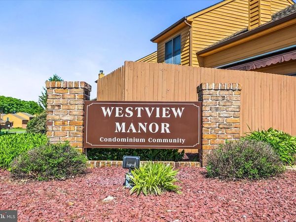 39 WESTVIEW MANOR, Unit 39, YORK, PA 17408