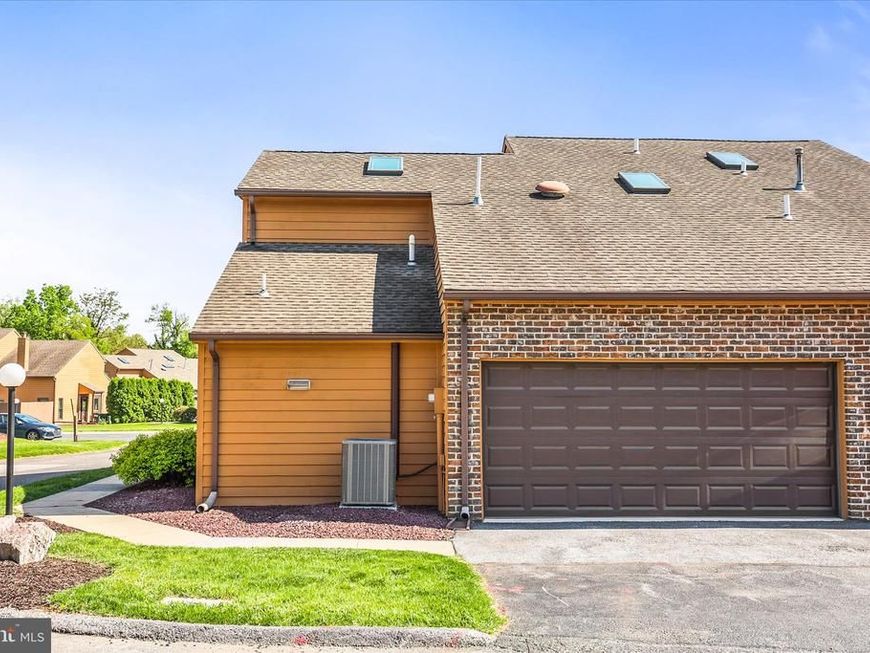39 Westview Manor, Unit 39, York, PA 17408 Main Photo