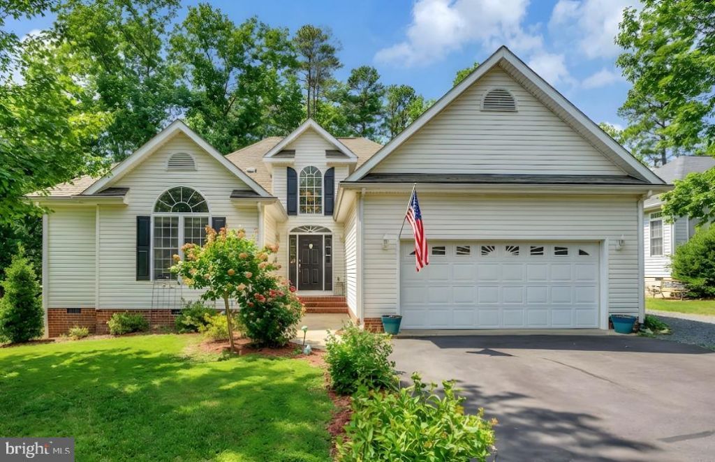 204 Wakefield Drive, Locust Grove, VA 22508 Main Photo
