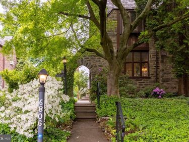 6806 N 10TH STREET, PHILADELPHIA, PA 19126