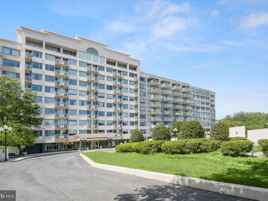 5450 Whitley Park Terrace, Unit 102, Bethesda, MD 20814 Main Photo