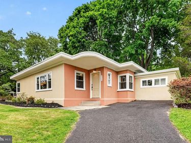 8309 MACARTHUR ROAD, GLENSIDE, PA 19038