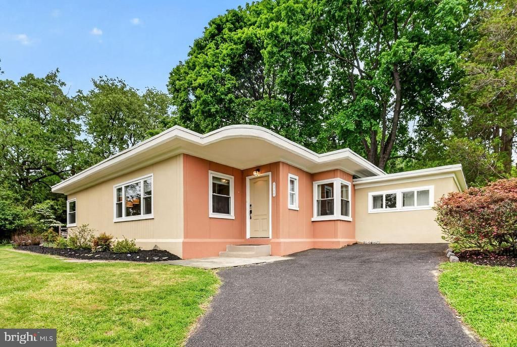 8309 Macarthur Road, Glenside, PA 19038 Main Photo
