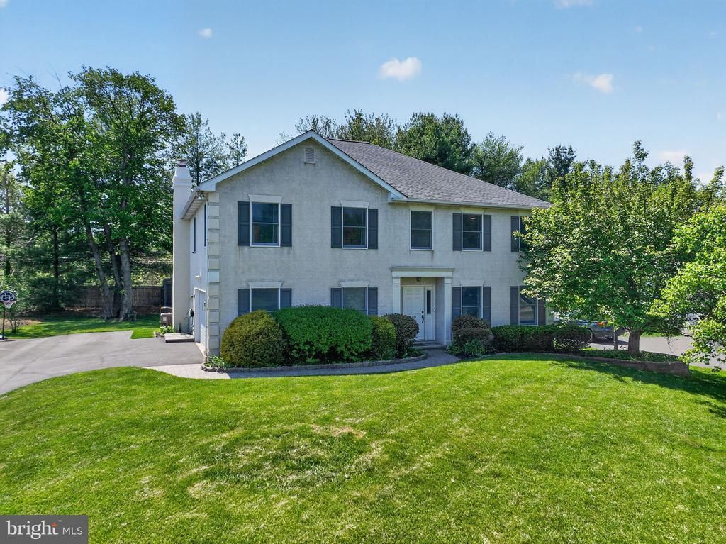 1604 Winchester Drive, Blue Bell, PA 19422 Main Photo