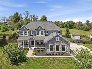725 MCGUIRE CIRCLE, BERRYVILLE, VA 22611