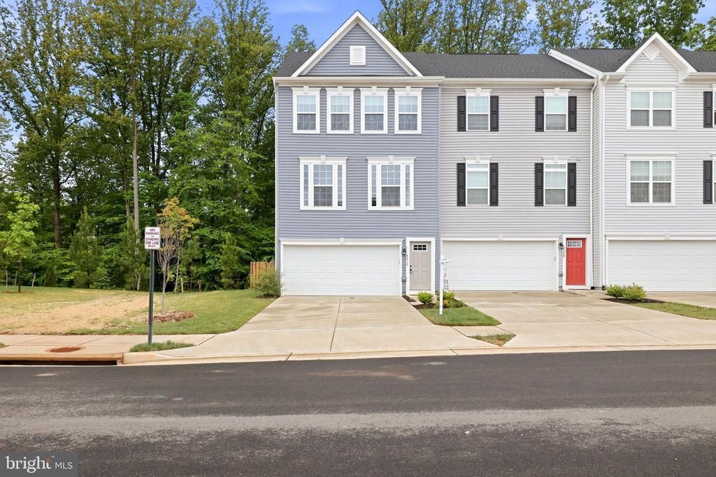 4510 Dale Creek Way, Woodbridge, VA 22193 Main Photo