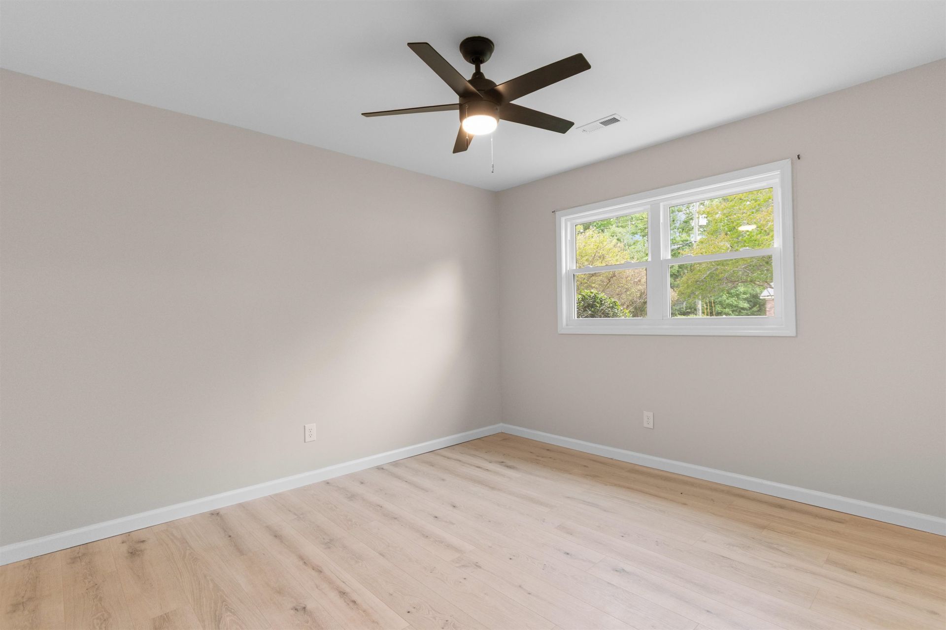 5620 Rosewood Dr.  Photo 17