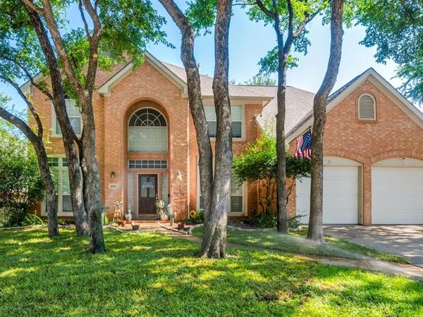 2021 Broadleaf Drive , Arlington, TX 76001