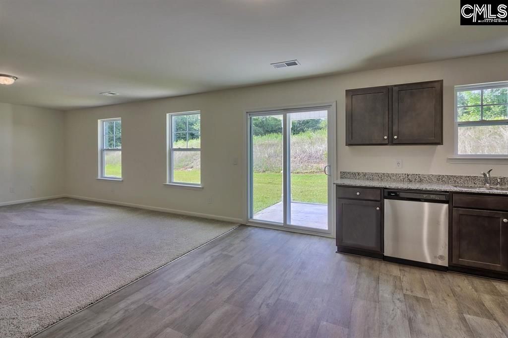 163 Savannah Woods Road Photo 5