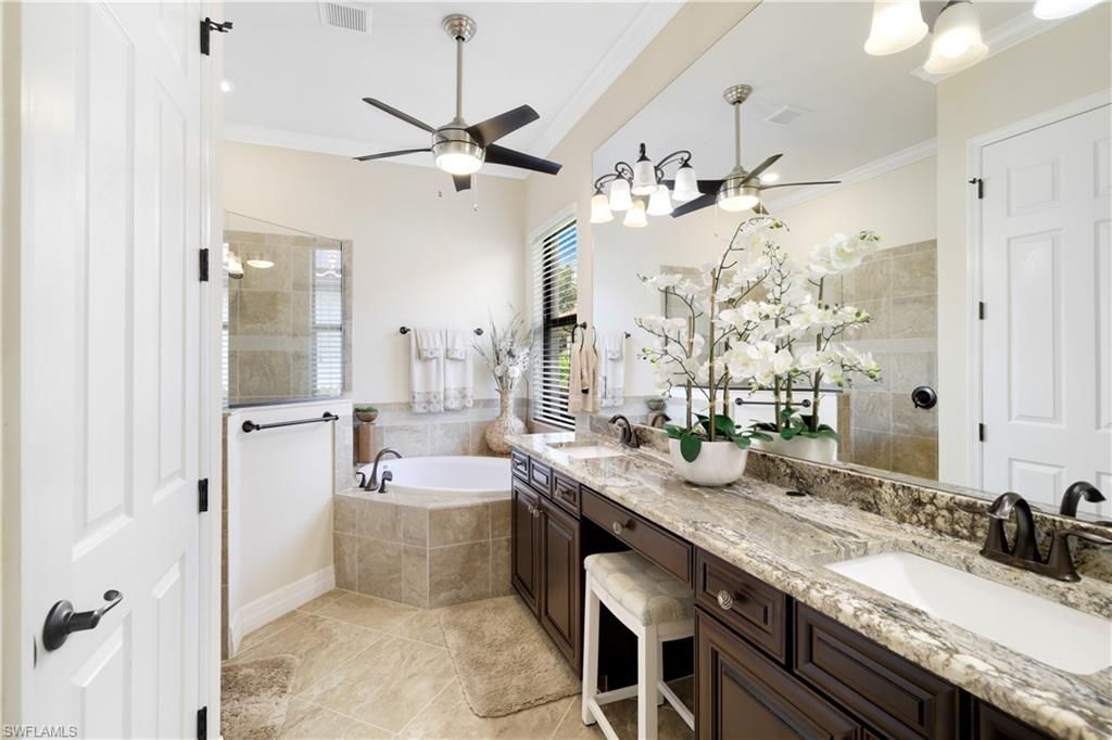 28657 Newtown Ct, Bonita Springs, FL 34135 Photo