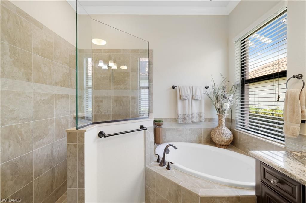28657 Newtown Ct, Bonita Springs, FL 34135 Photo