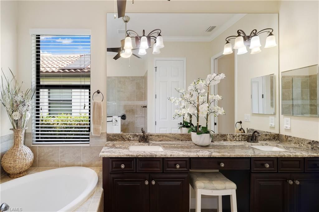 28657 Newtown Ct, Bonita Springs, FL 34135 Photo