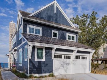 903 S. Lake Drive, Novi, MI 48377