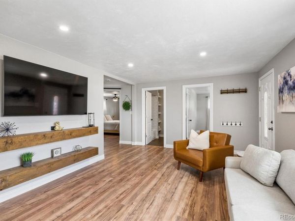 1235 S Chase Street, Lakewood, CO 80232