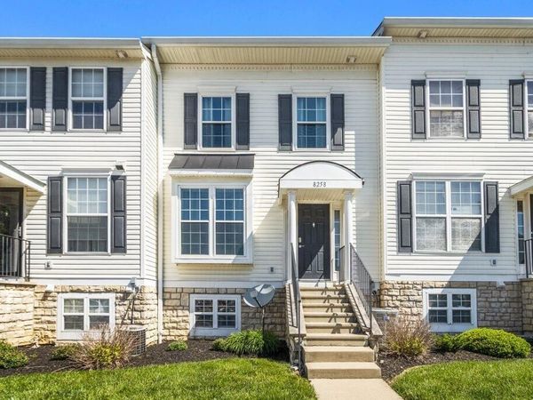 8258 Sugar Magnolia Drive , Blacklick, OH 43004