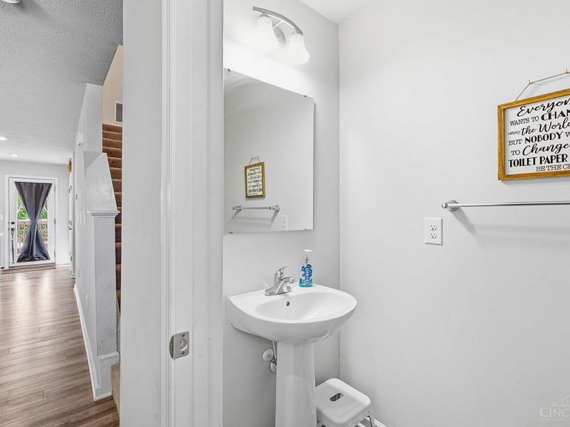 109 Sunrise Lane, New Richmond, OH 45157 Photo 5