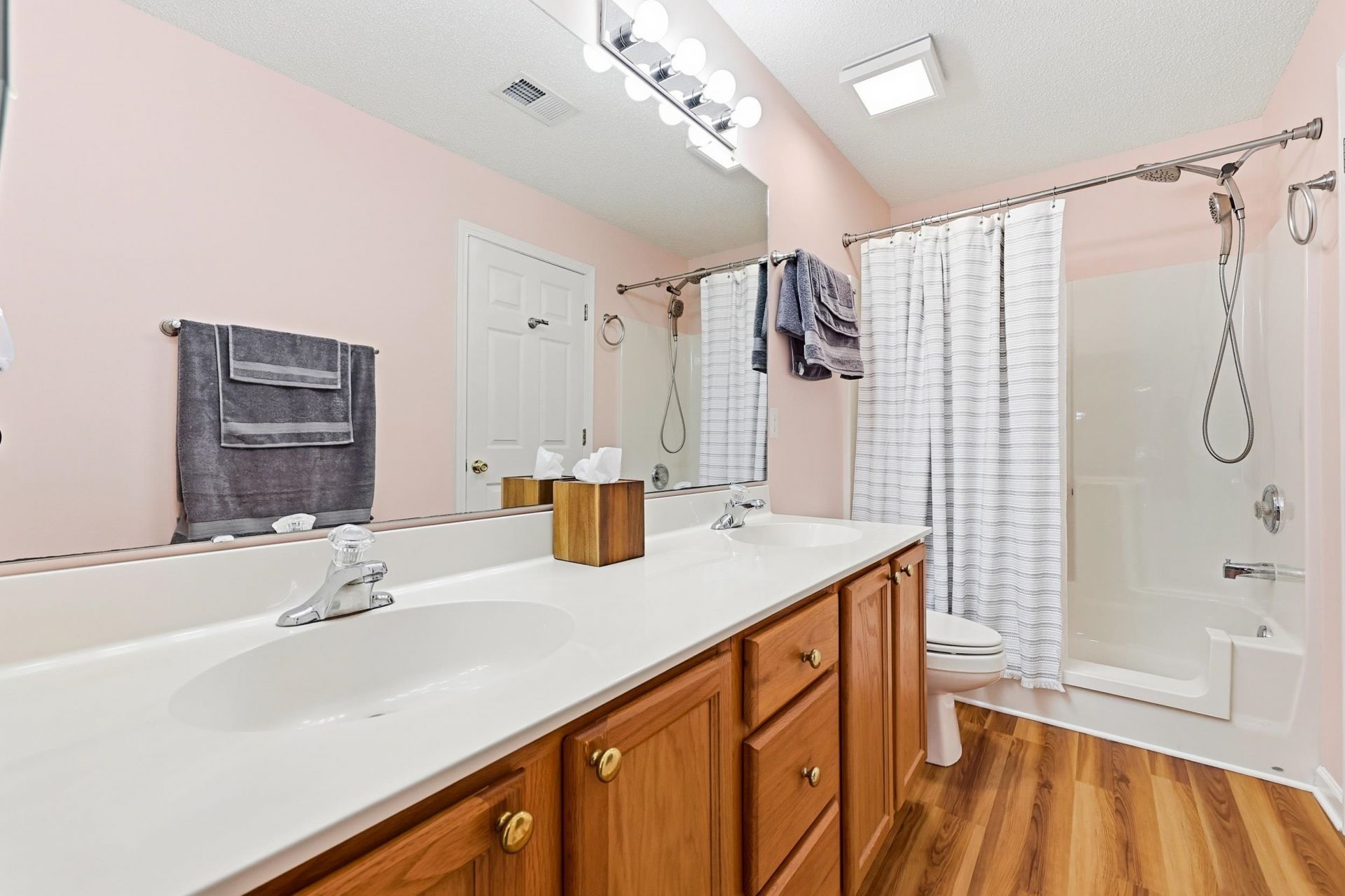 635 Wilshire Ln. Photo 17