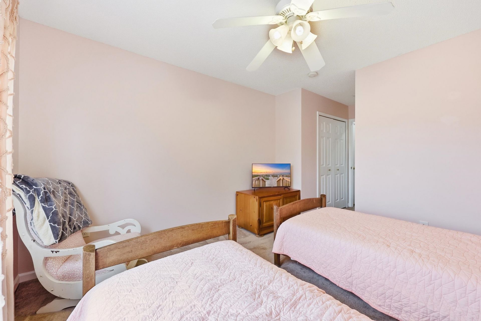 635 Wilshire Ln. Photo 23
