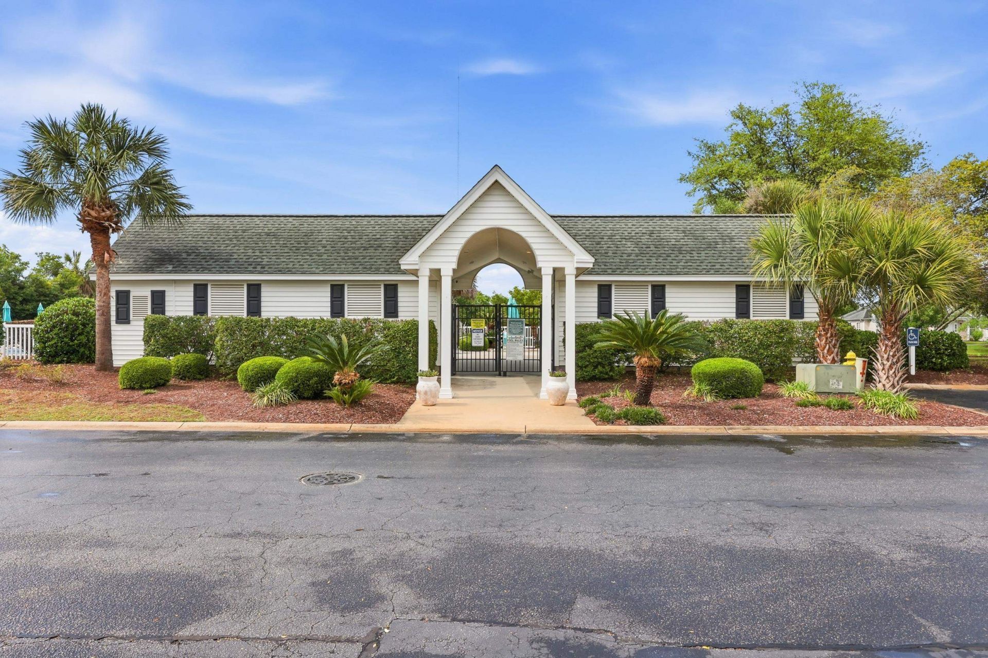 635 Wilshire Ln. Photo 32