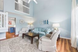 635 Wilshire Ln. photo 4