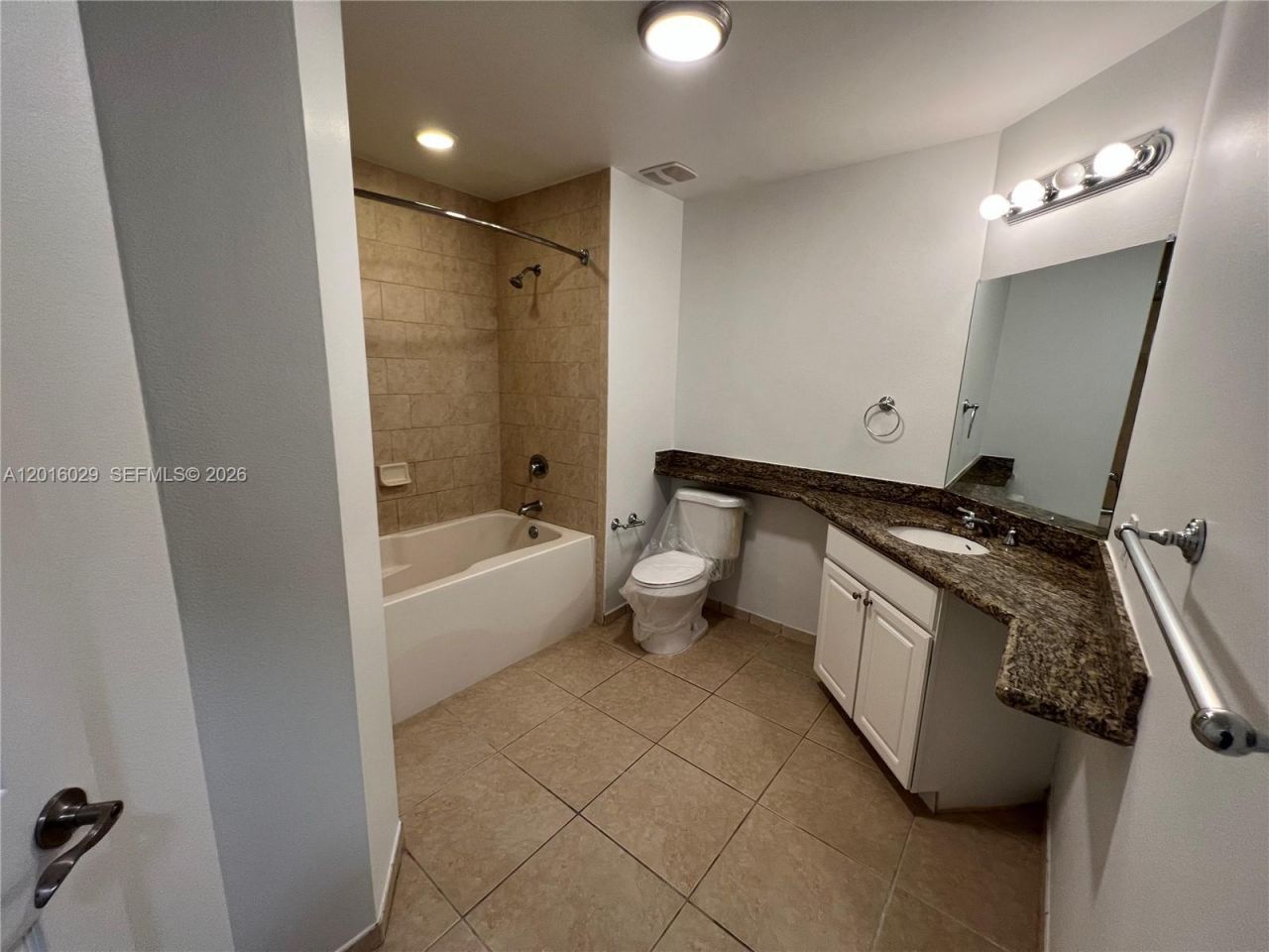 3001 NE 185th St , Unit 122, Aventura, FL 33180 Photo